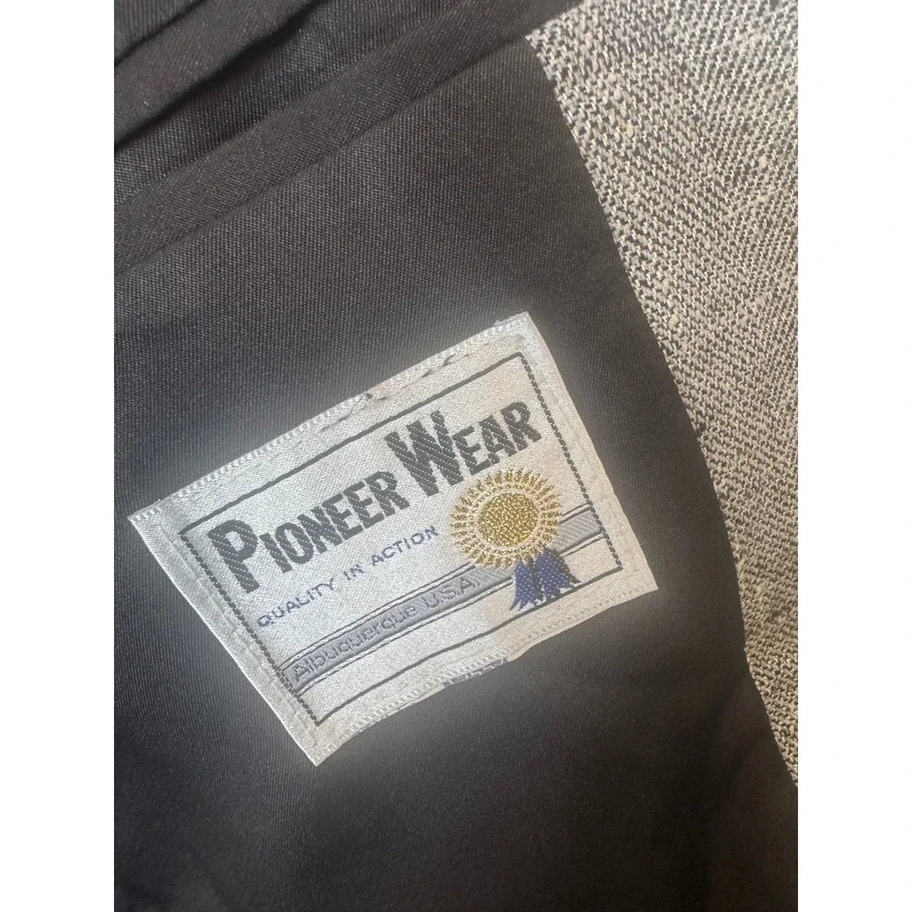 Pioneer Wear vintage pioneer